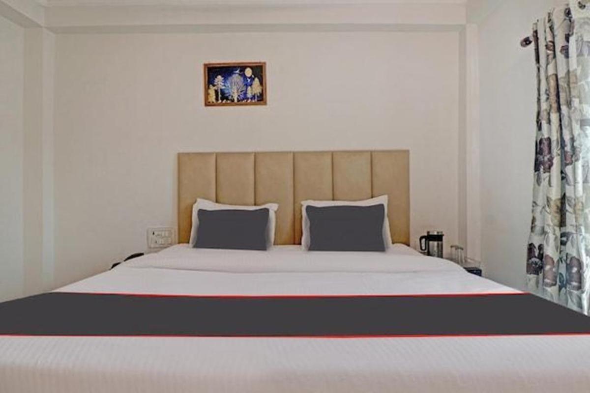Hotel Amishi Raiwala 외부 사진